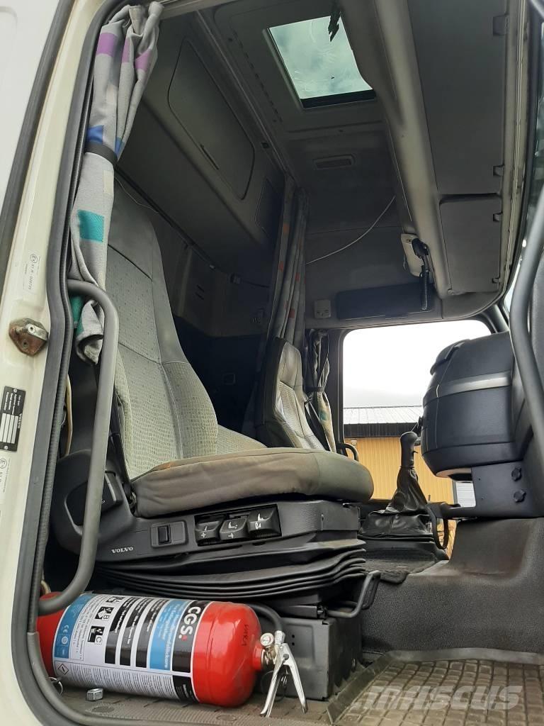 Volvo FH 12 Priekabos su tentu
