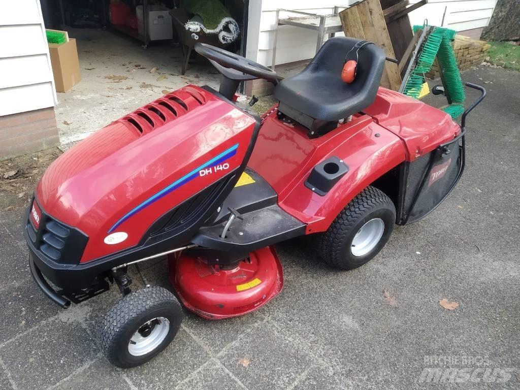 Toro zitmaaier DH140 Sodo traktoriukai-vejapjovės
