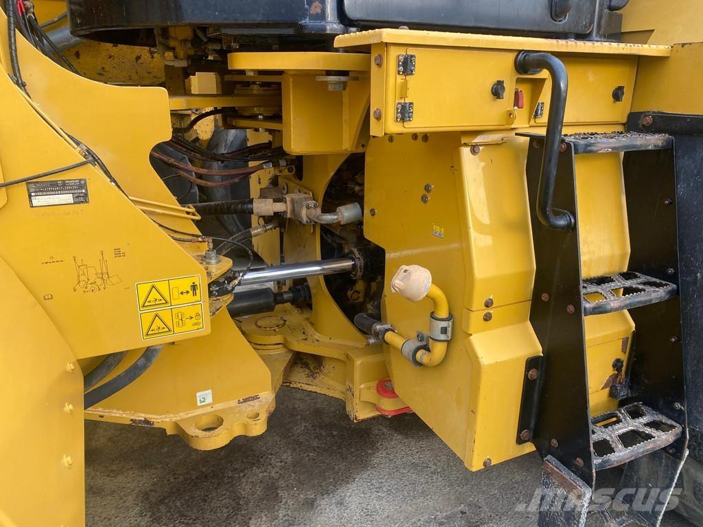 CAT 966 M NVT Naudoti ratiniai krautuvai