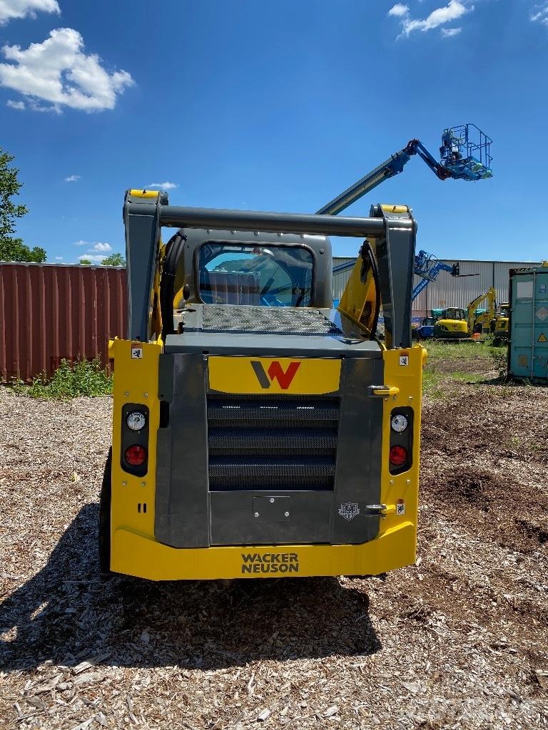 Wacker Neuson SW21 Krautuvai su šoniniu pasukimu