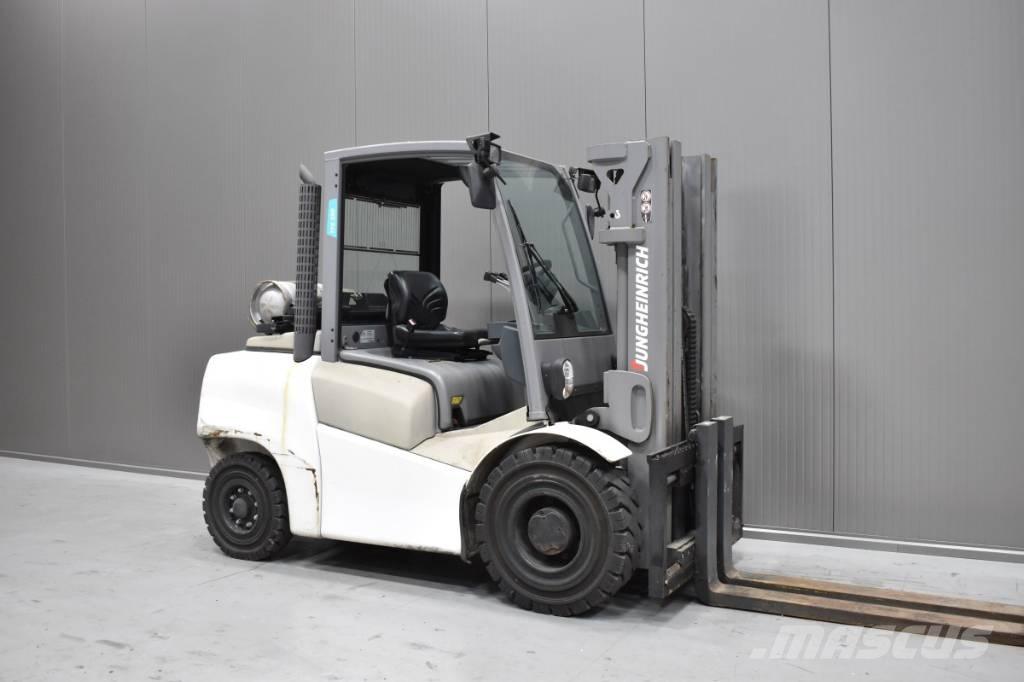 Jungheinrich TFG S50 LPG (dujiniai) krautuvai