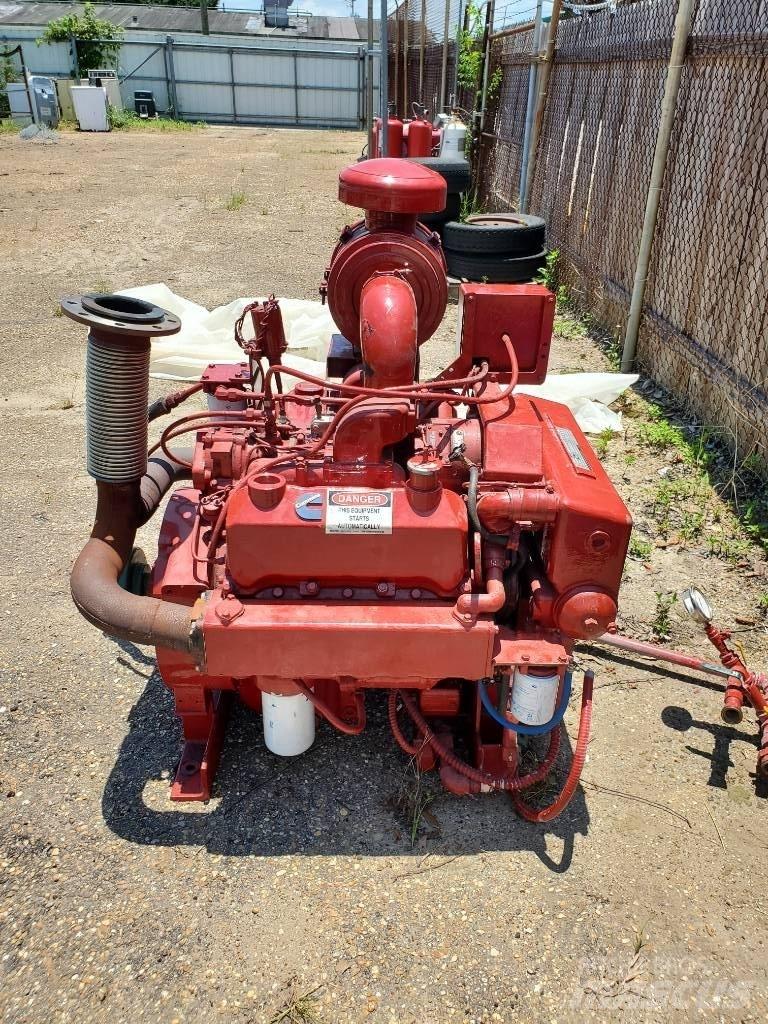 Cummins V-378- F2 Autofurgonai ir karavanai