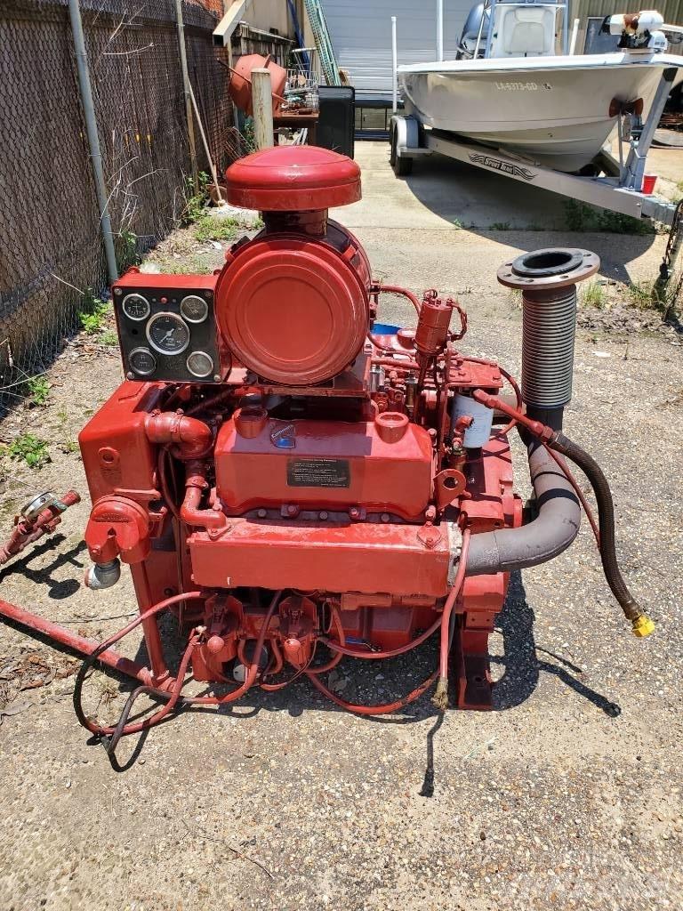 Cummins V-378- F2 Autofurgonai ir karavanai