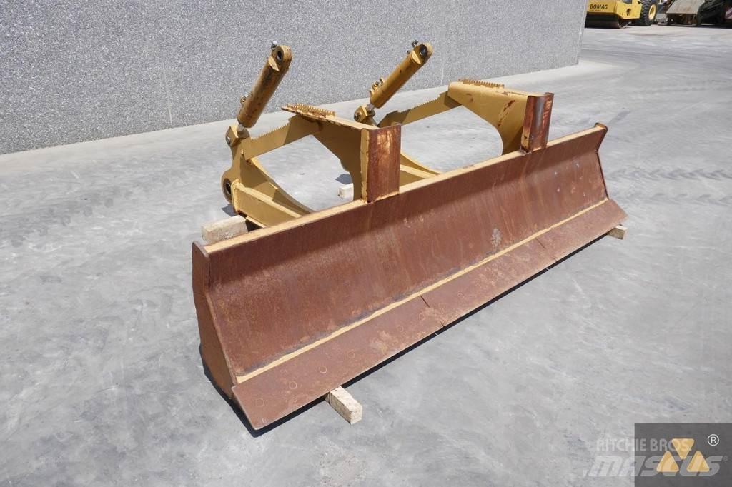 CAT Skidder blade Peiliai