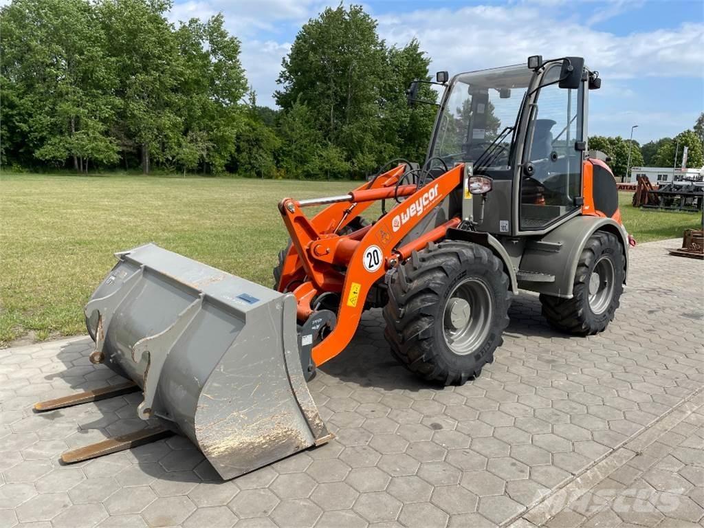 Atlas AR400 Naudoti ratiniai krautuvai