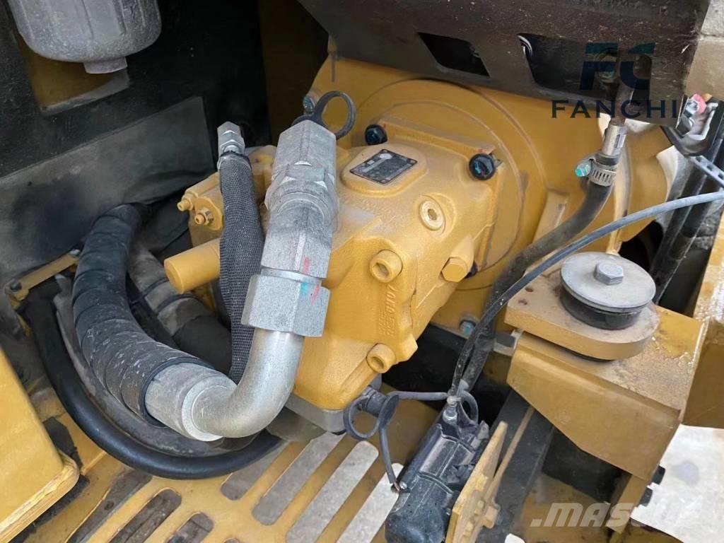 CAT 305.5E2 Vikšriniai ekskavatoriai