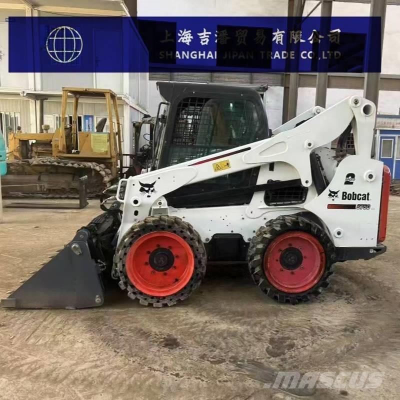 Bobcat S 750 Krautuvai su šoniniu pasukimu