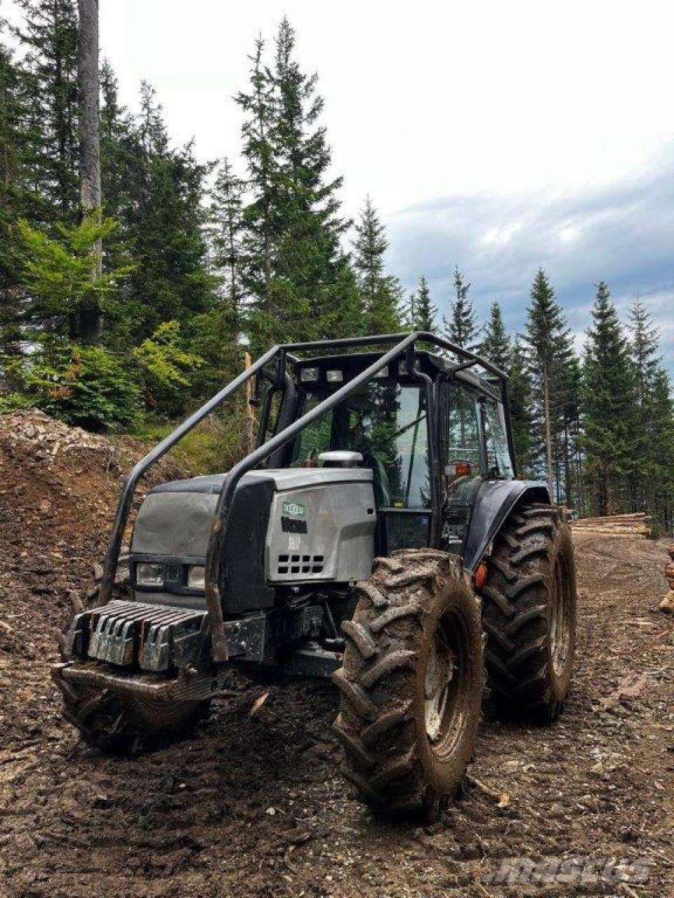 Valtra 6550 Miško traktoriai