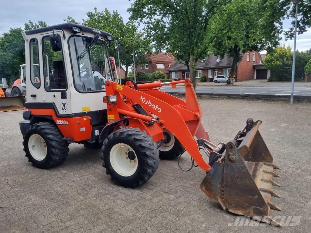 Kubota R 520 N Naudoti ratiniai krautuvai