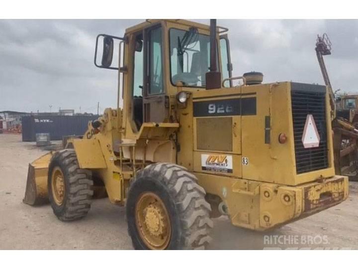CAT 926E Naudoti ratiniai krautuvai