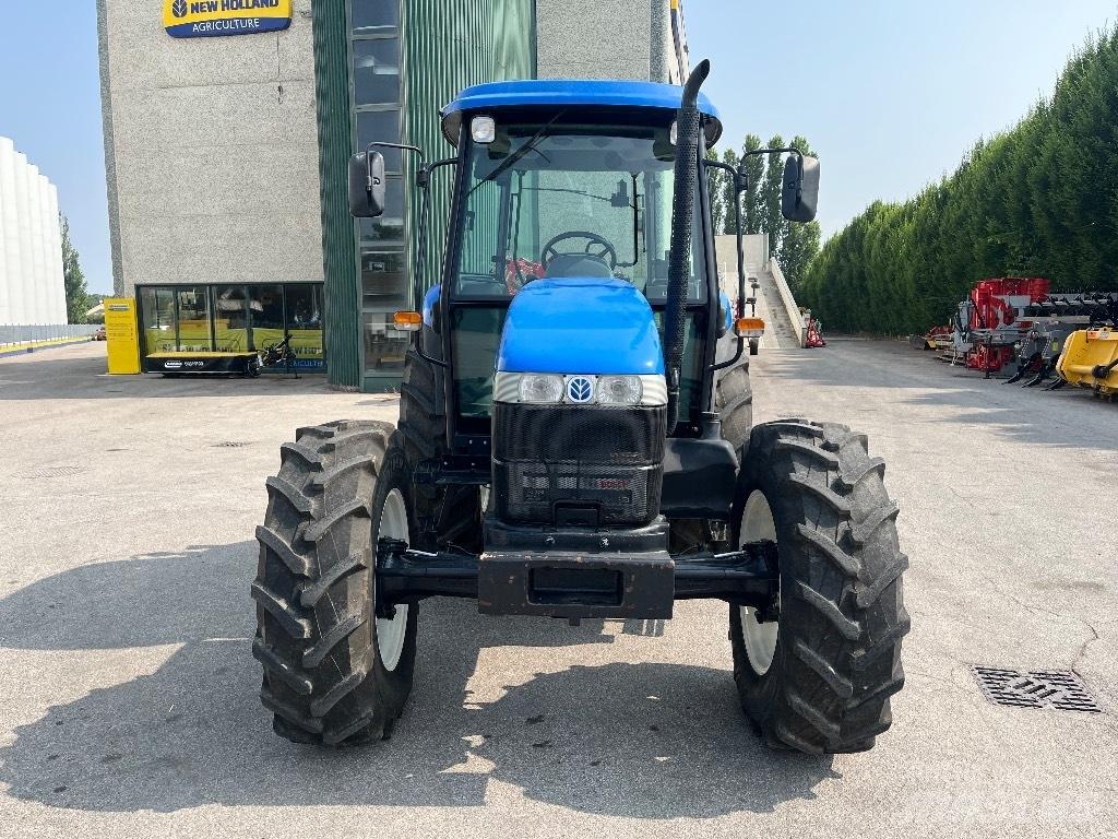 New Holland TD 90 D Traktoriai