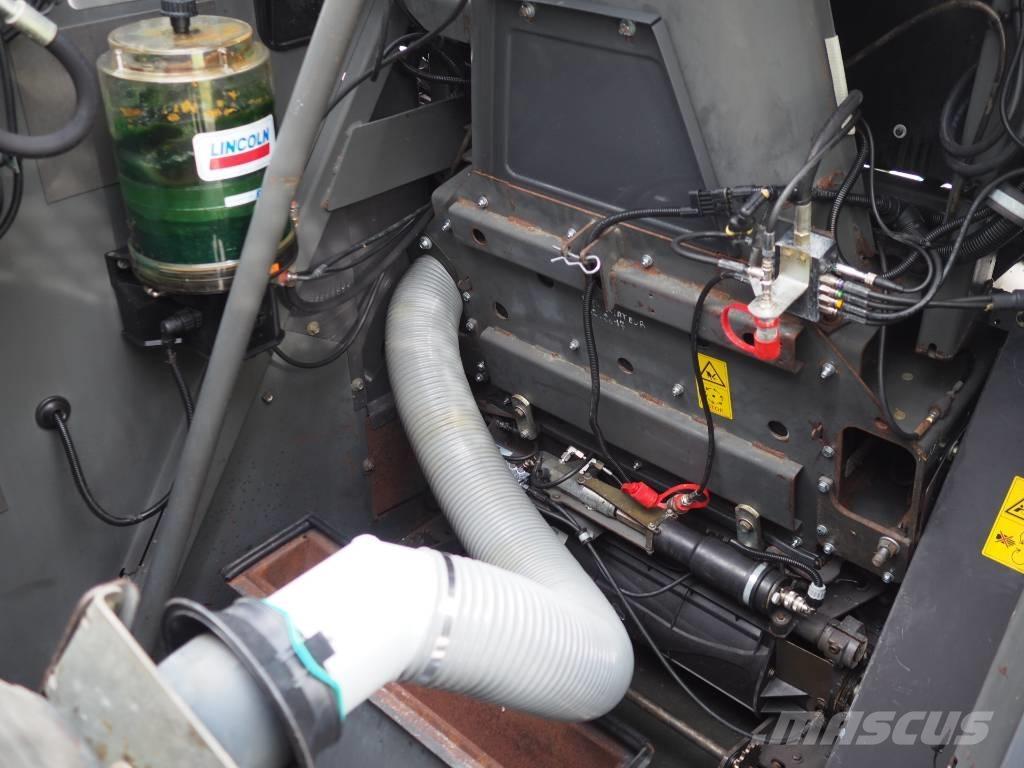 CLAAS Jaguar 840 4x4 Pašarų ruošimo technika