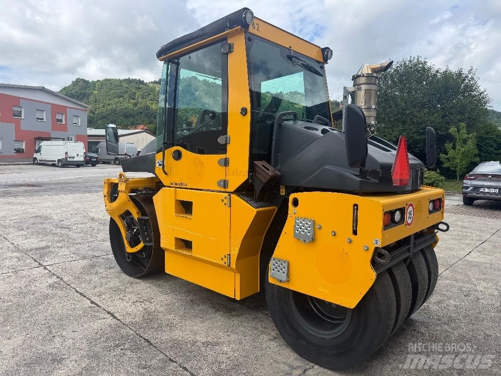 Bomag BW 154 ACP Pneumo volai