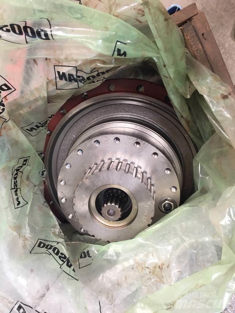 Doosan DX 300 Vikšriniai ekskavatoriai