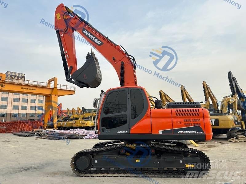 Doosan DX 225 LC-9C Vikšriniai ekskavatoriai