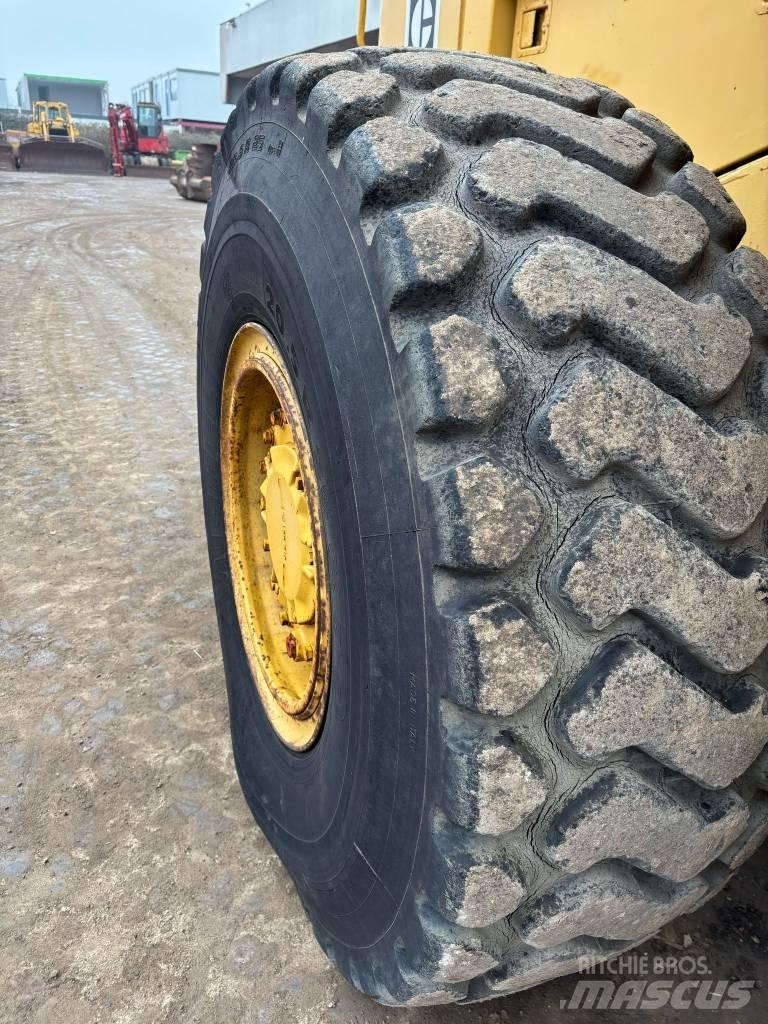 CAT 950 B Naudoti ratiniai krautuvai