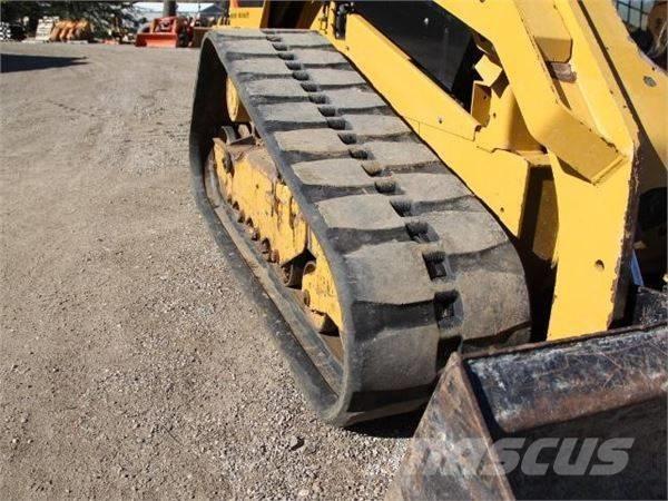 CAT 289 D Krautuvai su šoniniu pasukimu