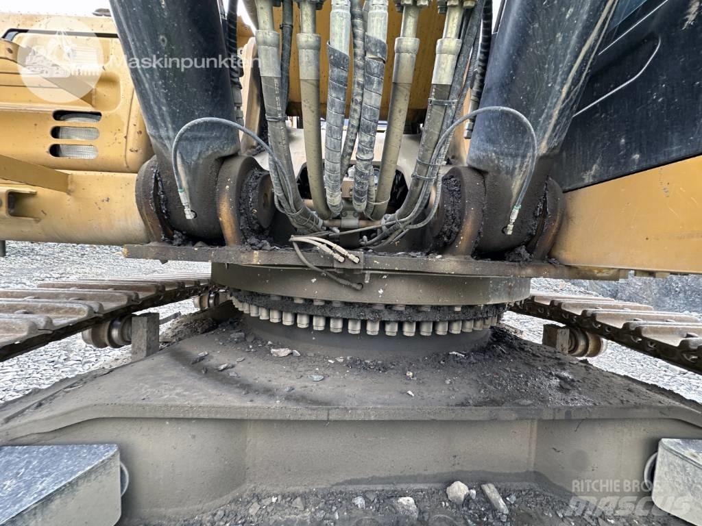 CAT 352 F Vikšriniai ekskavatoriai