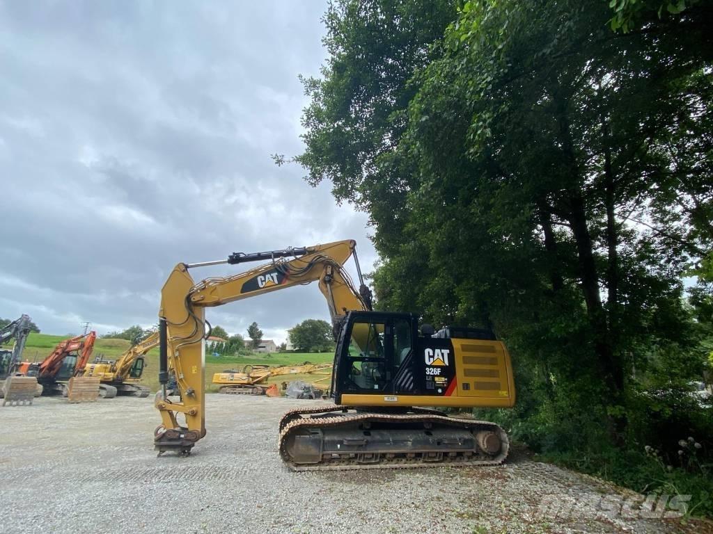 CAT 326 F Vikšriniai ekskavatoriai