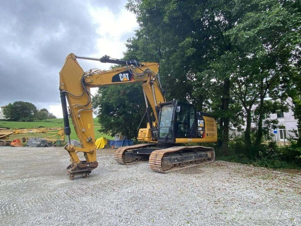 CAT 326 F Vikšriniai ekskavatoriai