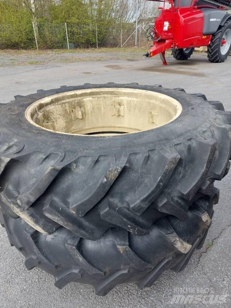  Paripyörät 16.9R38 Padangos, ratai ir ratlankiai