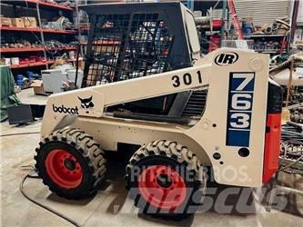 Bobcat 763 C Krautuvai su šoniniu pasukimu