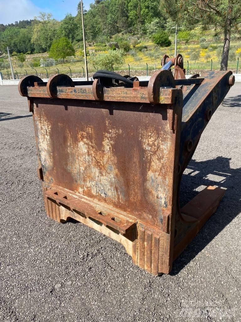 Volvo L 150 Šakės