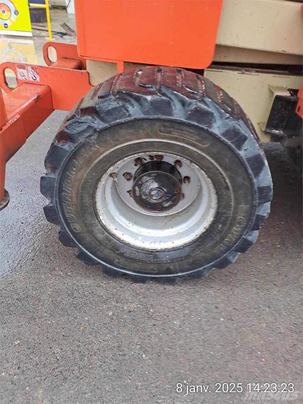 JLG 4394RT Žirkliniai keltuvai