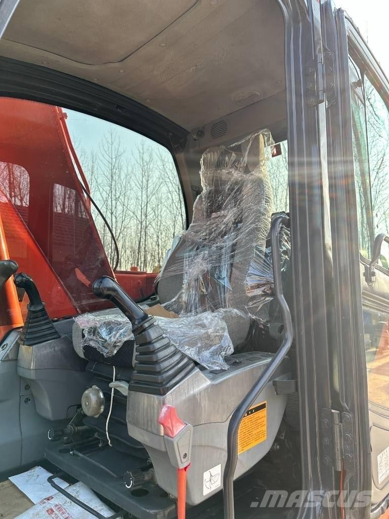 Doosan DX140 Vikšriniai ekskavatoriai