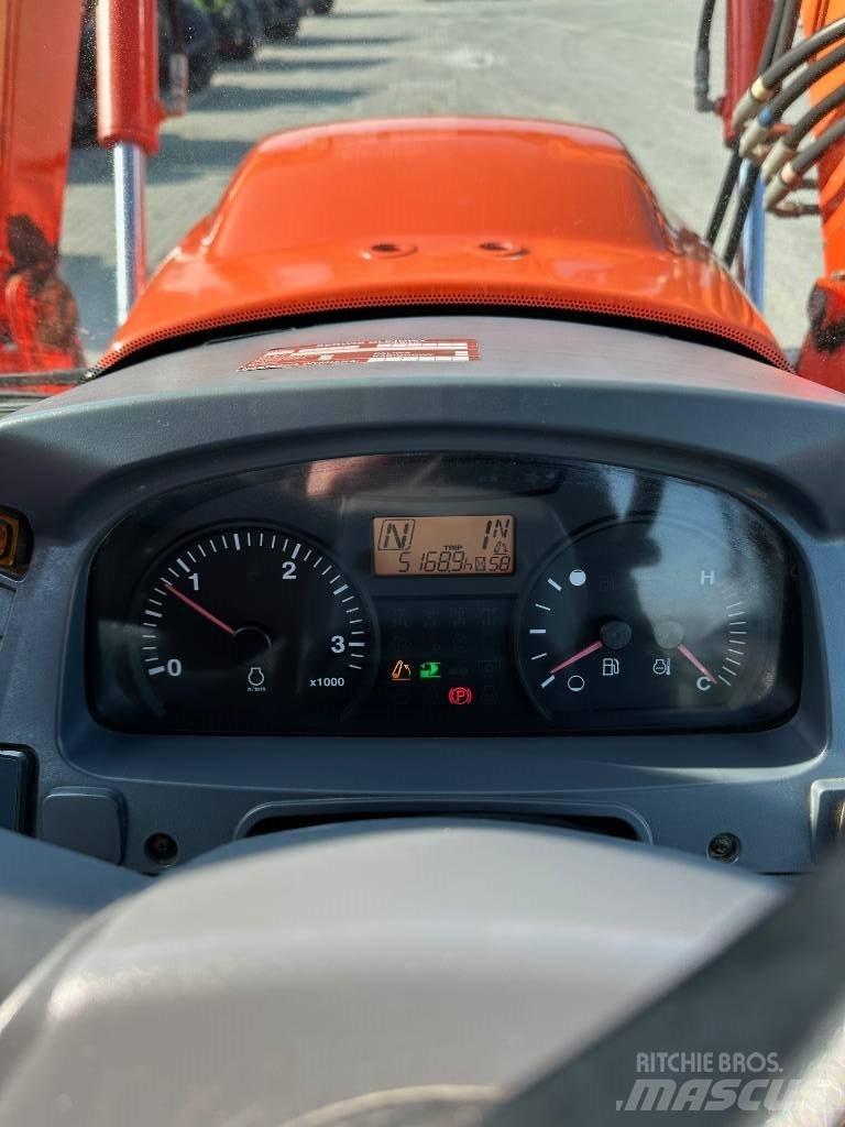 Kubota M 135 GX Traktoriai