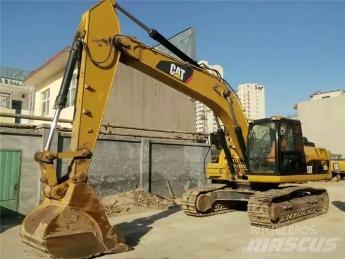 CAT 324 D2L Vikšriniai ekskavatoriai