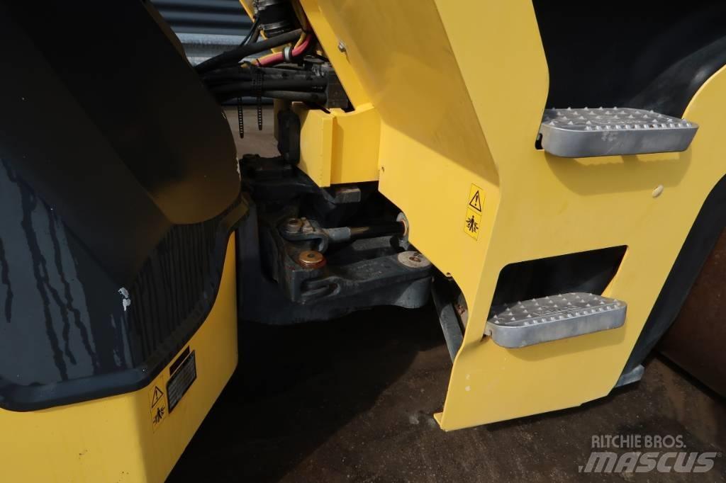 Bomag BW 154 AD-5 Porinių būgnų volai