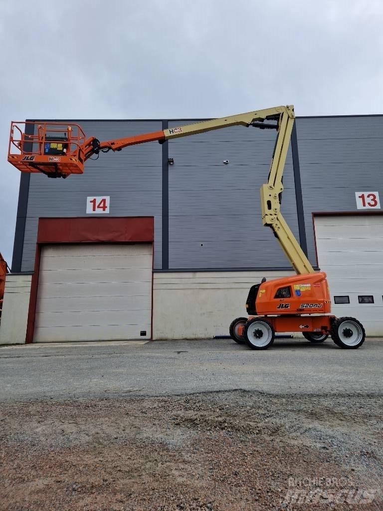 JLG 520 AJ Alkūniniai keltuvai