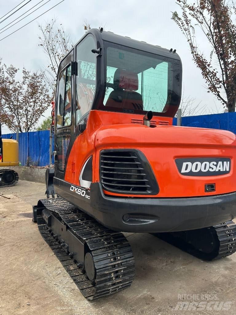 Doosan DX 60 Mini ekskavatoriai < 7 t