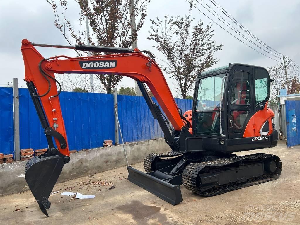Doosan DX 60 Mini ekskavatoriai < 7 t