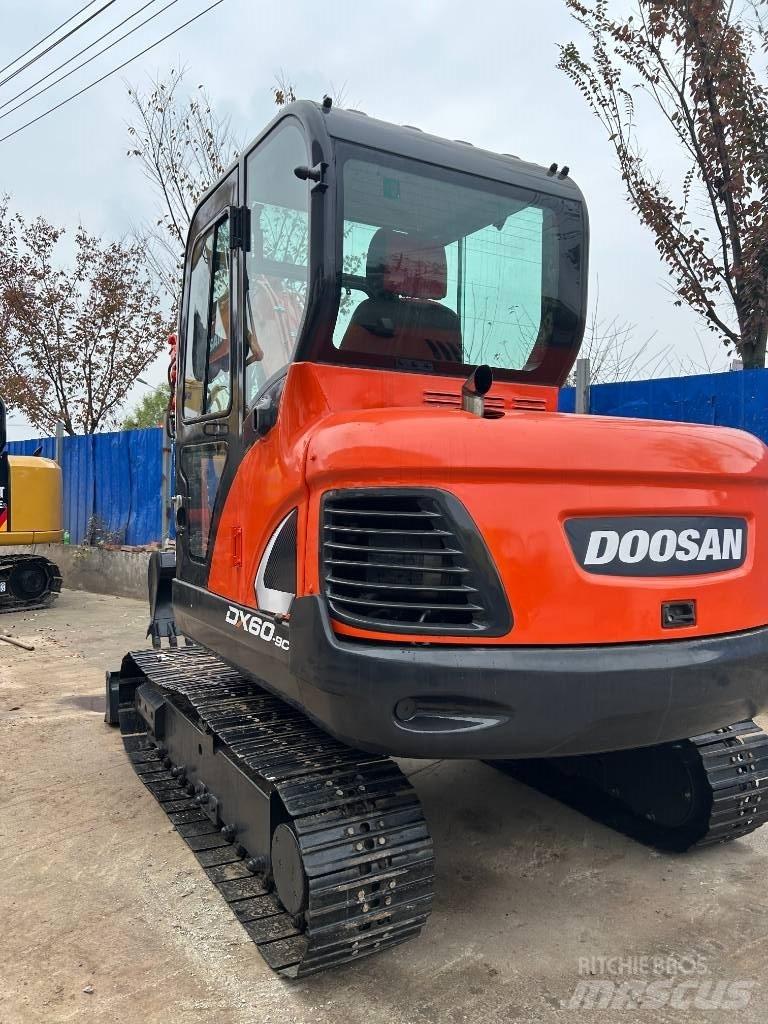 Doosan DX 60 Mini ekskavatoriai < 7 t