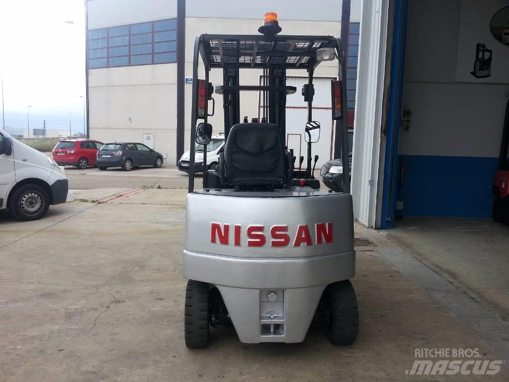 Nissan Q02L25CU Elektriniai šakiniai krautuvai