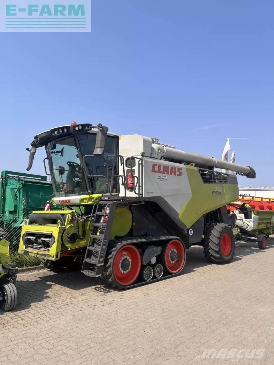 CLAAS trion 750 tt Derliaus nuėmimo kombainai
