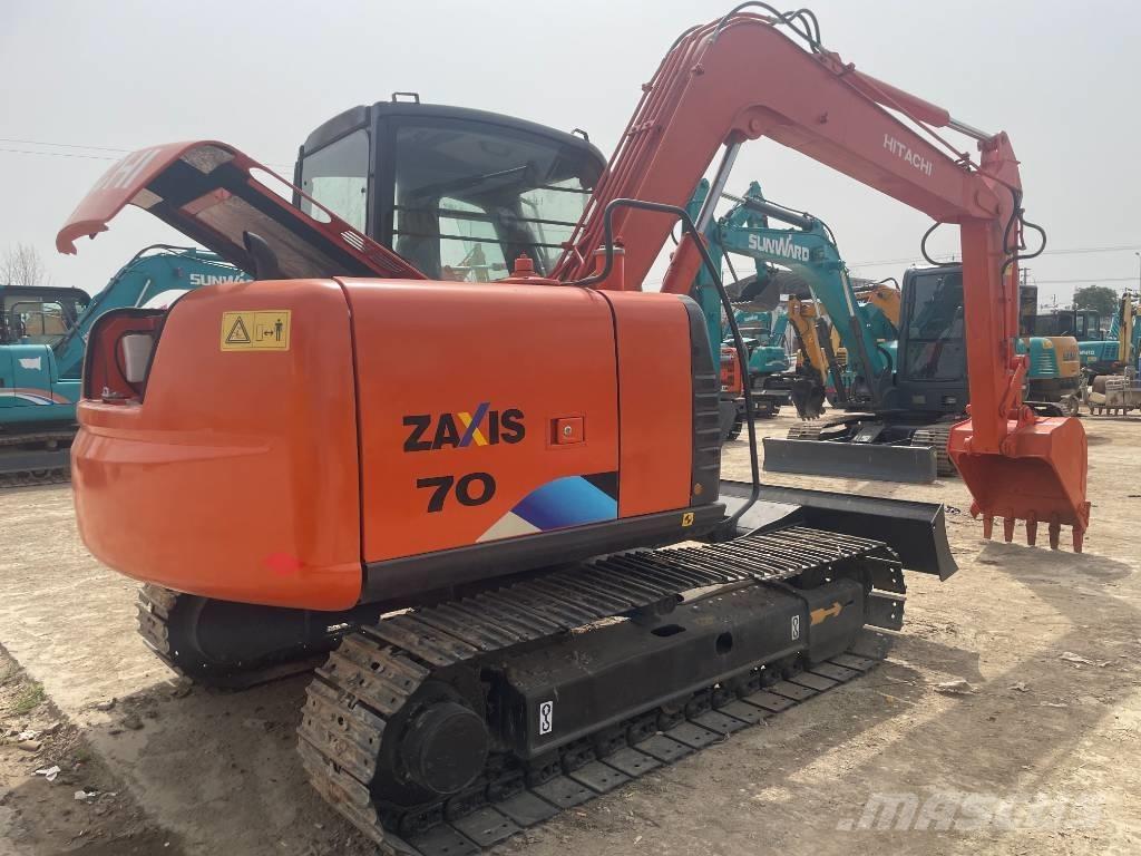 Hitachi ZX 70 Vidutinės galios ekskavatoriai 7-12 t