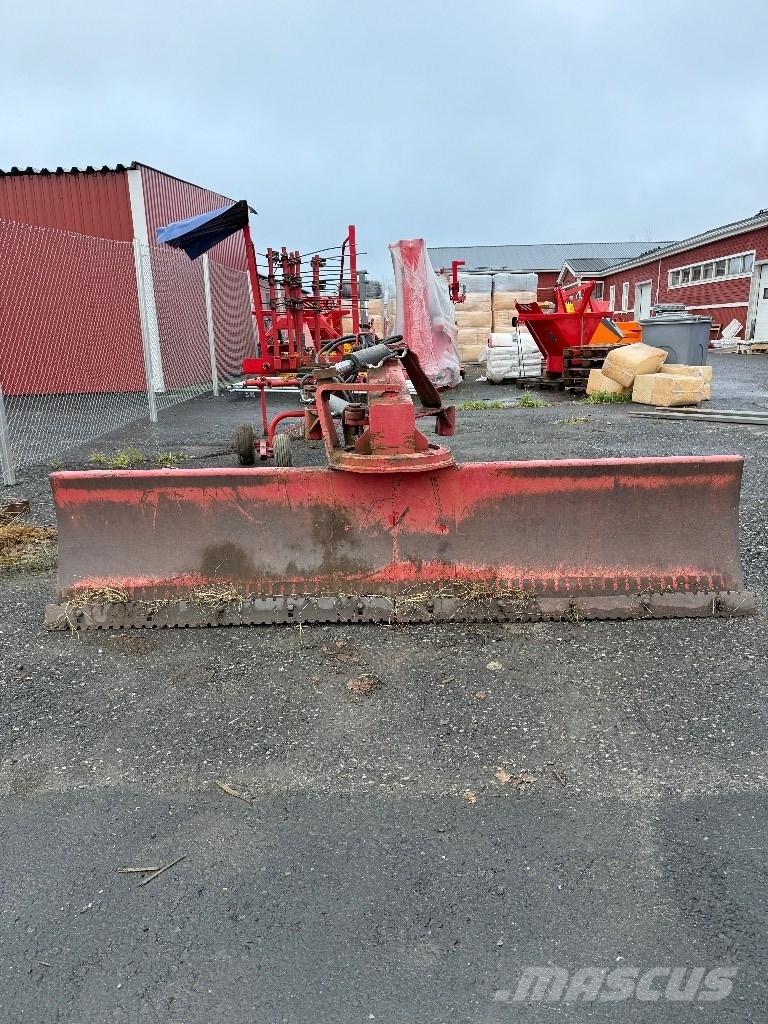 VM 300 JH 2 Kelių valytuvai