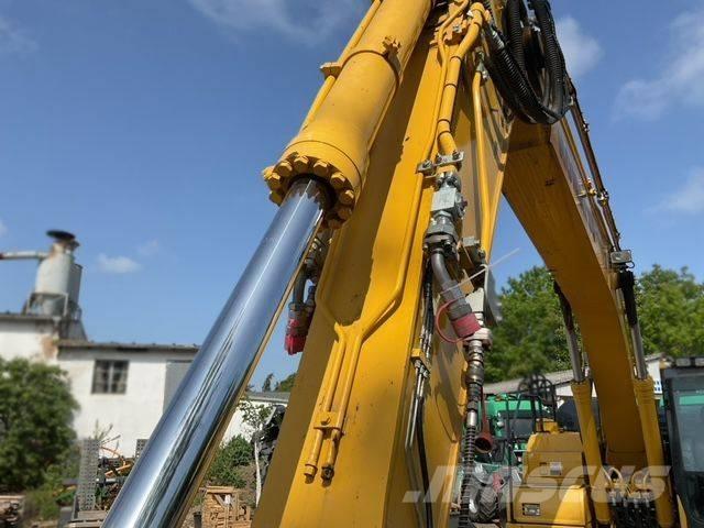 Komatsu PC 240 NLC Vikšriniai ekskavatoriai