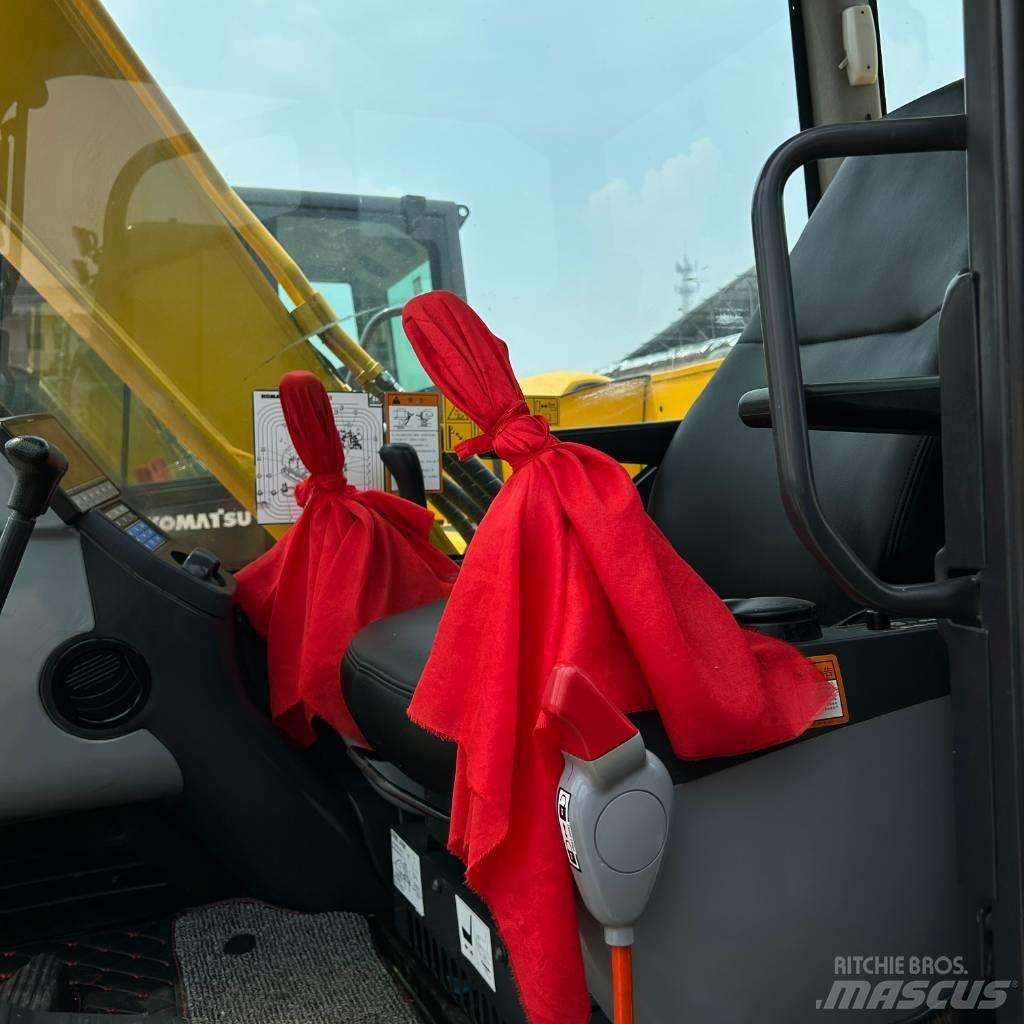 Komatsu 60-8 Vikšriniai ekskavatoriai