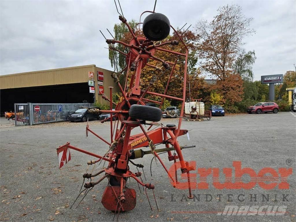 Niemeyer HR 671 Šieno grėbliai ir vartytuvai