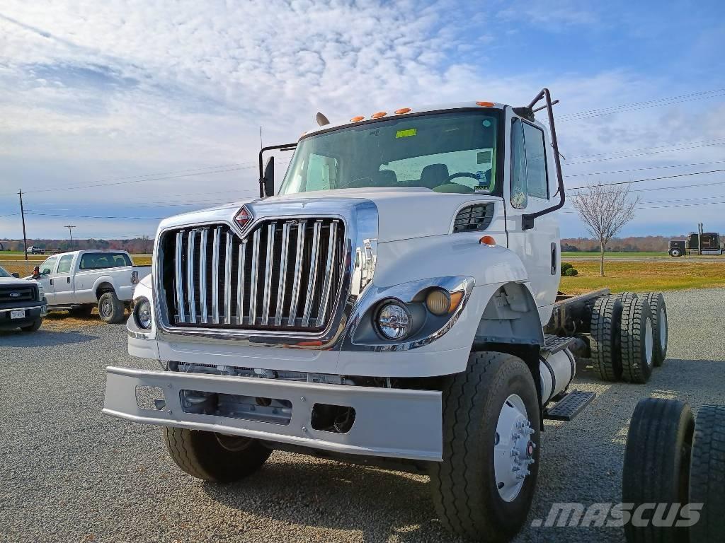 International 7400 Važiuoklė su kabina