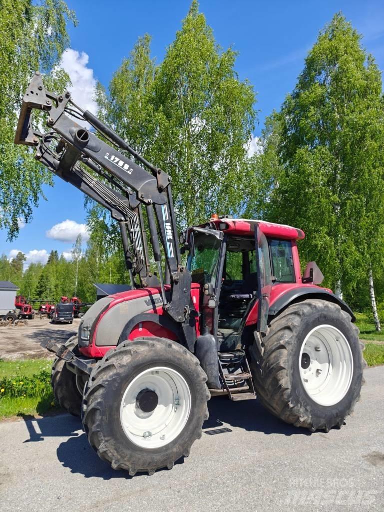 Valtra C 150 Traktoriai