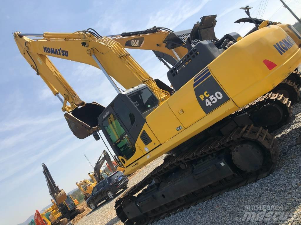 Komatsu 450 Vikšriniai ekskavatoriai
