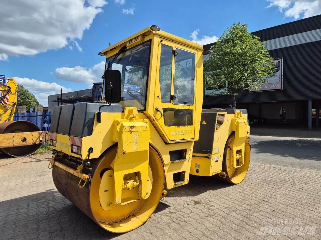 Bomag BW 144 AD-2 Porinių būgnų volai