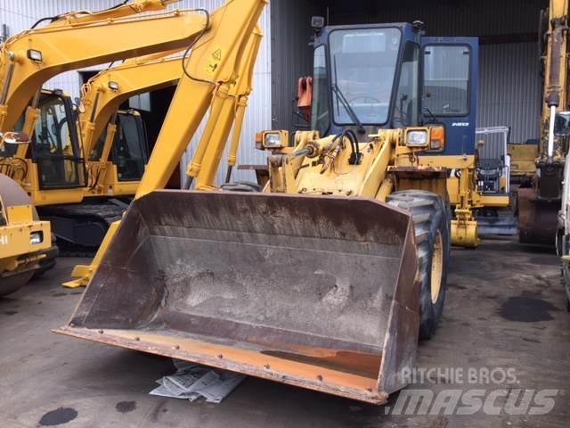 Komatsu WA150-1 Naudoti ratiniai krautuvai