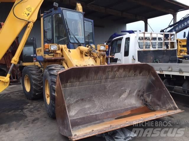 Komatsu WA150-1 Naudoti ratiniai krautuvai