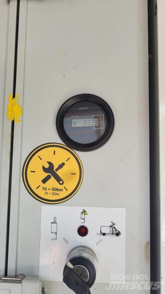 Renault Master Ant priekabų montuojamos kėlimo platformos